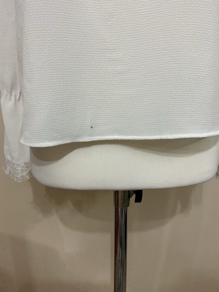 Batik Marka 36 Beden Ekru Dantel Detaylı Gömlek — görsel 6/8