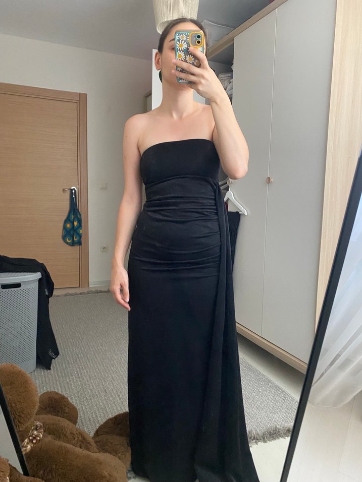 Siyah Drapeli Uzun Straplez Elbise - Görsel 4