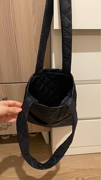  Beden siyah Renk Kapitone Paraşüt Çanta