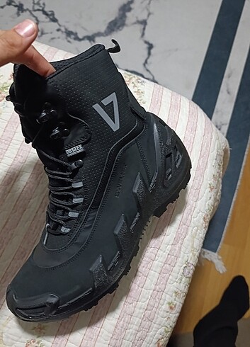 43 Beden Vaneda siyah nubuk bot