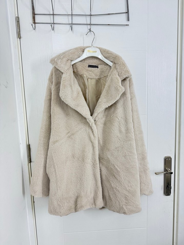 Krem Kürklü Midi Kadın Kaban - Görsel 4