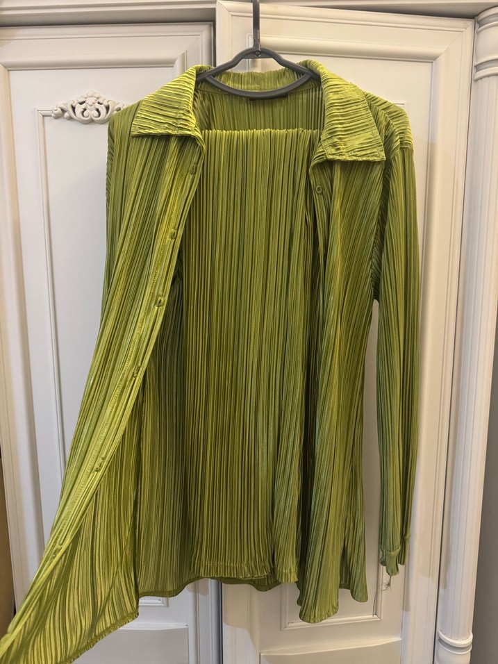 Yeşil Pilili Uzun Kadınsaten takım - Görsel 3