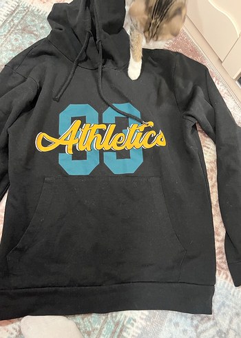 Siyah Kapüşonlu Baskılı Kadın Sweatshirt