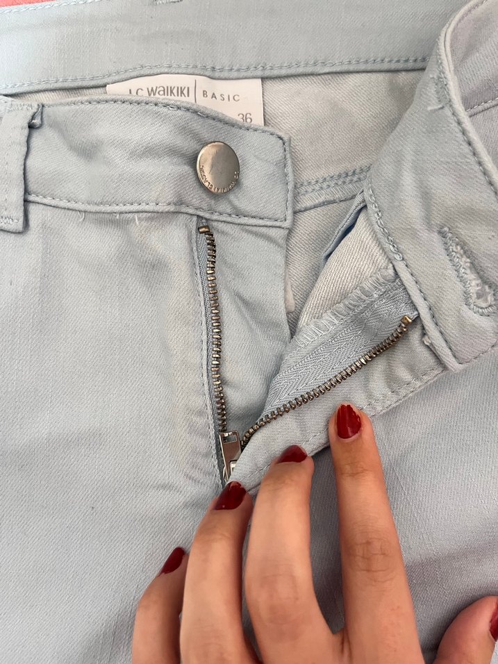 Mavi Kadın Denim Bermuda Şort - Görsel 4