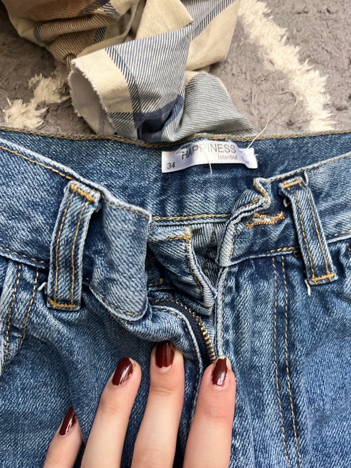 Kadın Mavi Bol Kesim Yırtık Kot Pantolon - Görsel 3