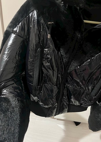 Siyah foxy viral Kürklü Kısa Kadın Kış Montu - Görsel 4