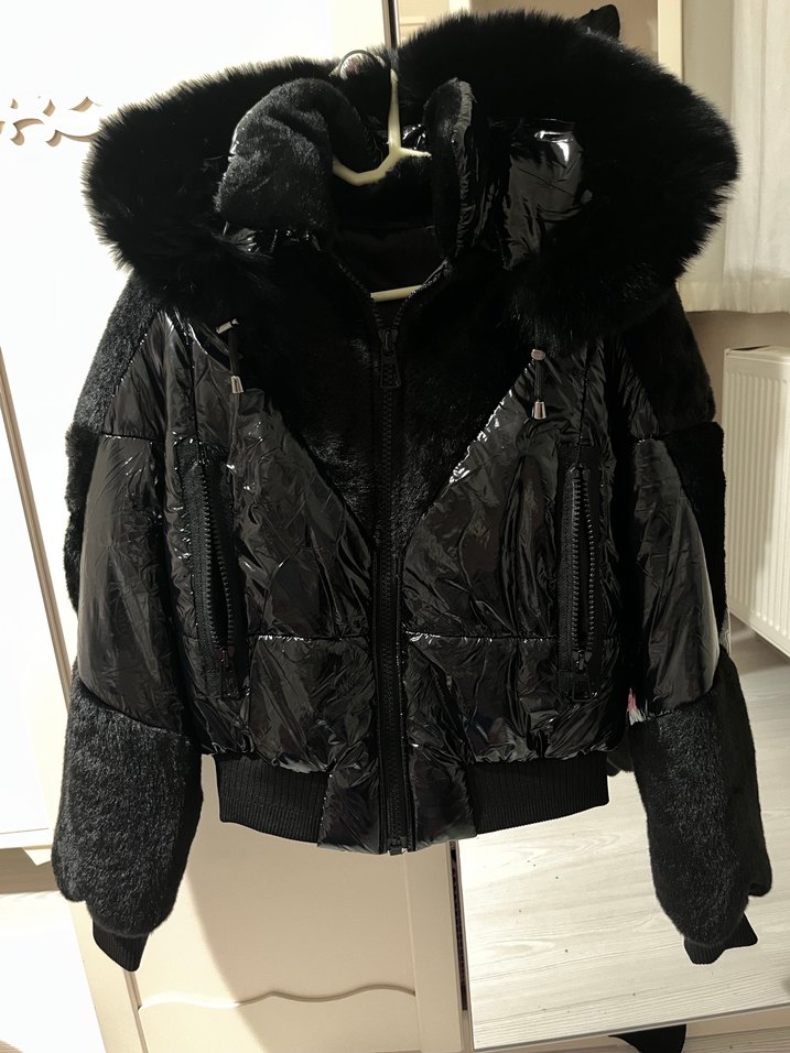 Siyah foxy viral Kürklü Kısa Kadın Kış Montu - Görsel 5