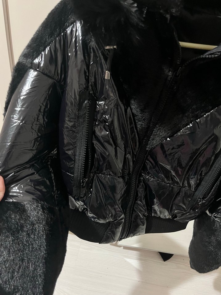 Siyah foxy viral Kürklü Kısa Kadın Kış Montu - Görsel 4