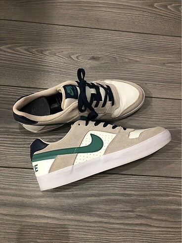 Nike SB Delta Force