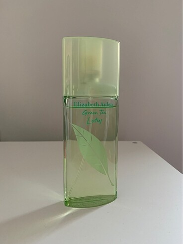 Elizabeth Arden green tea lotus parfüm