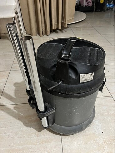 Karcher su çekme makinası