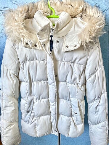 Bershka beyaz mont