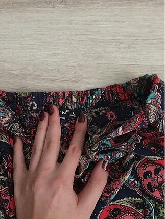 l Beden çeşitli Renk desenli yırtmaçlı bol pantolon