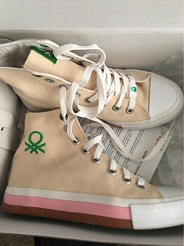 Benetton Converse