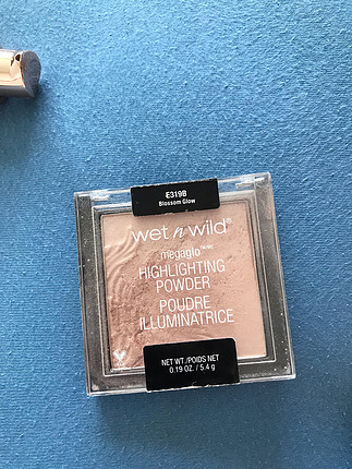 Wet n wild Wet n wild highlighter