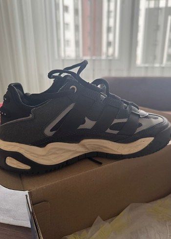 Adidas spor ayakkabı - Görsel 2