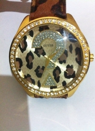LEOPARRR GUESS SAAT