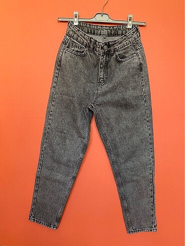 Zara Mom Jean