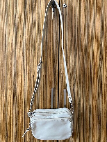 Stradivarius Krem Omuz çantası