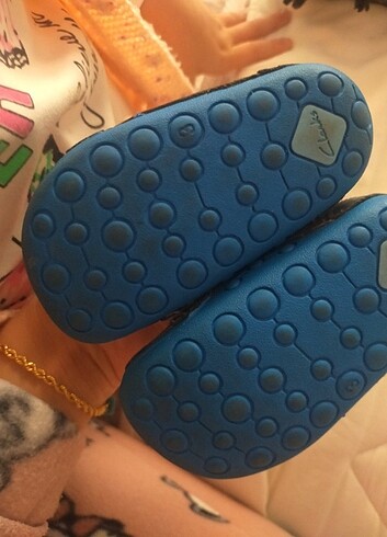 19 Beden gri Renk Clarks ilk adım ayakkabısı