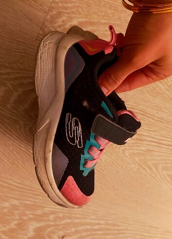 24 Beden skechers 