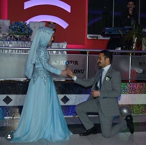 Diğer tesettür nişanlık abiye