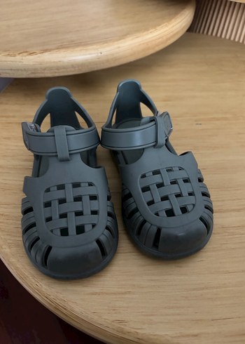 Gri Erkek Çocuk Tokalı Sandalet