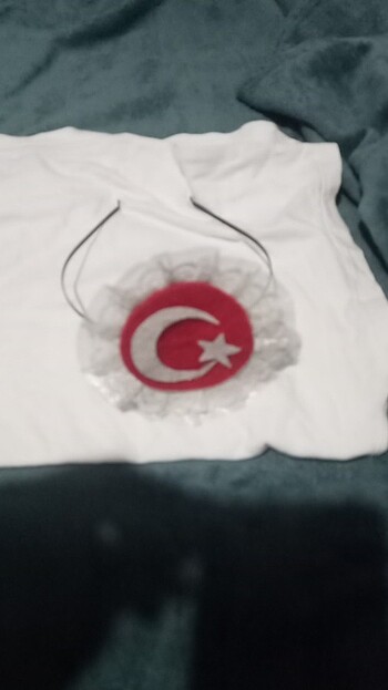 9 Yaş Beden kırmızı Renk 23 Nisan 29 Ekim kostumu