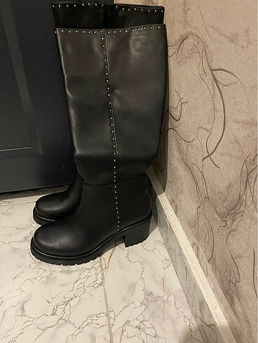 Yeni uzun çizme taşlı