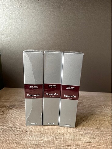 Avon surrender erkek parfüm