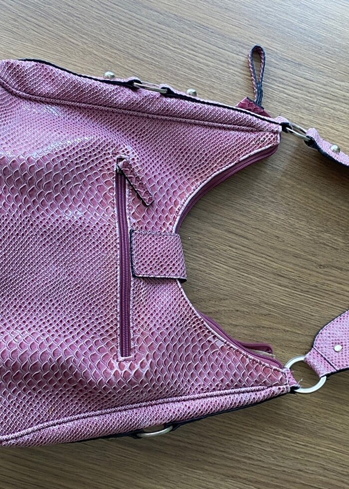 Orijinal vintage GUESS pembe deri kol çantası - Görsel 3