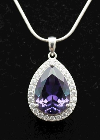 Mor Zincir Detaylı Gotik Uzun Kolye - Görsel 2