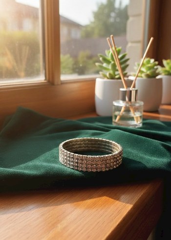 Altın Renkli Parlak Kadın Bileklik - Görsel 2