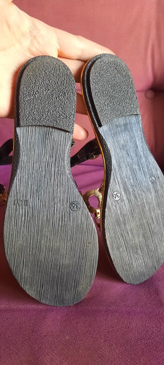 Altın Renkli, Taşlı Toka Detaylı HOTİÇ Sandalet 36 NUMARA - Görsel 5