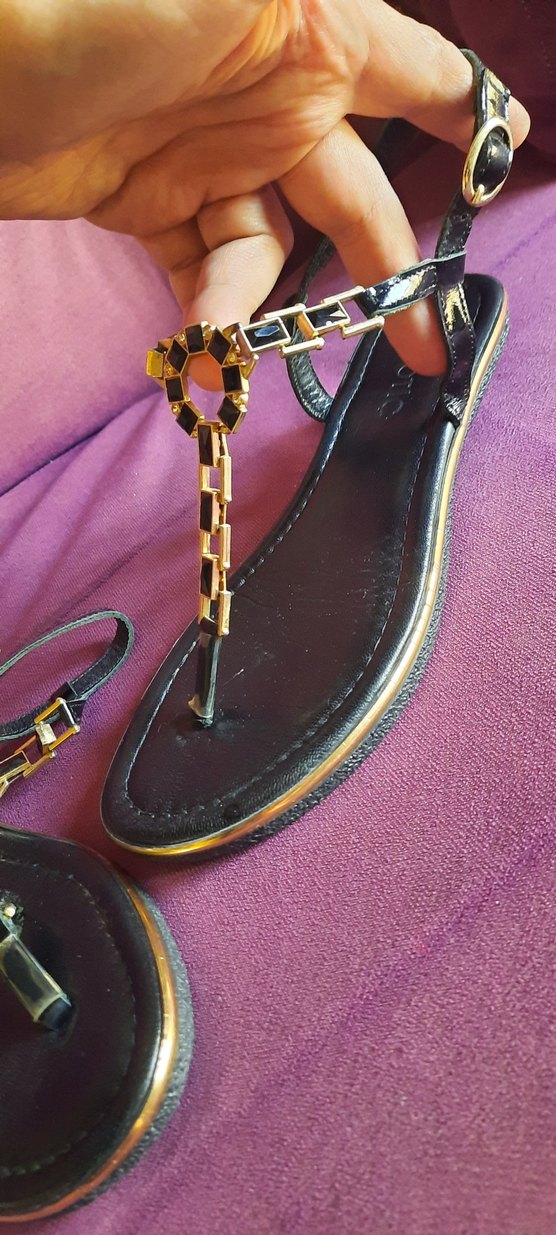 Altın Renkli, Taşlı Toka Detaylı HOTİÇ Sandalet 36 NUMARA - Görsel 3