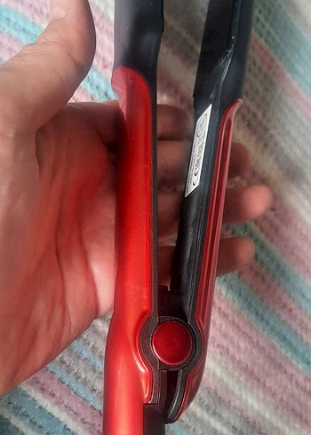 Kırmızı Saç Düzleştirici - Görsel 3