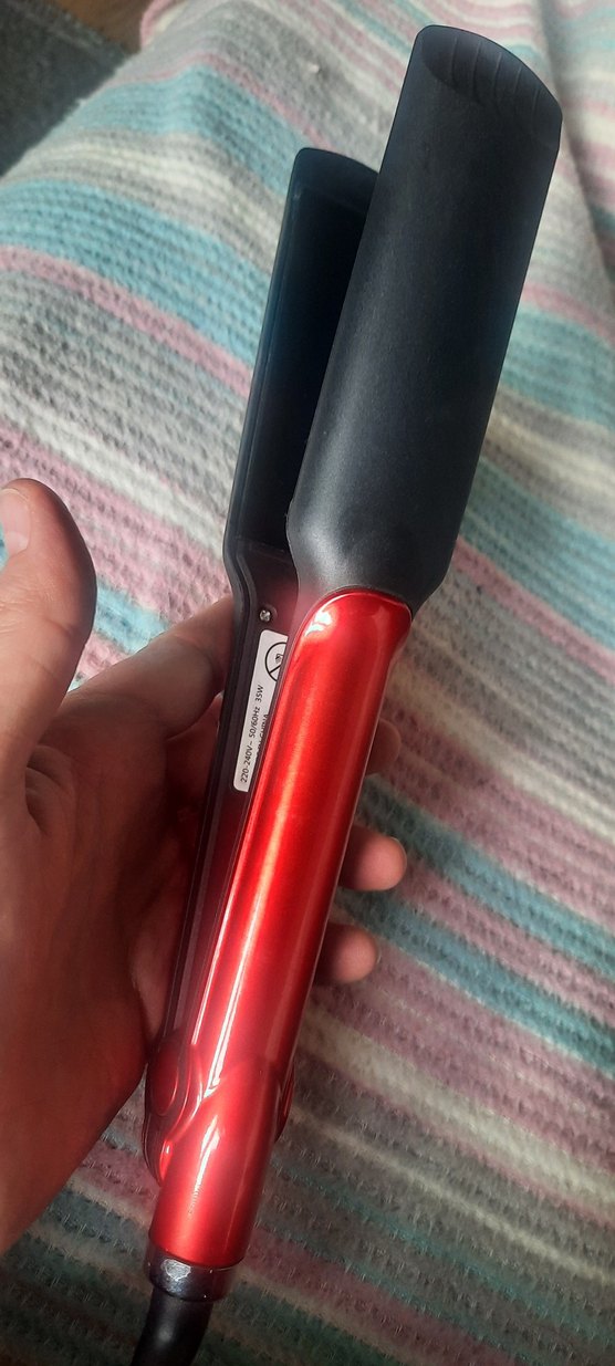 Kırmızı Saç Düzleştirici - Görsel 4
