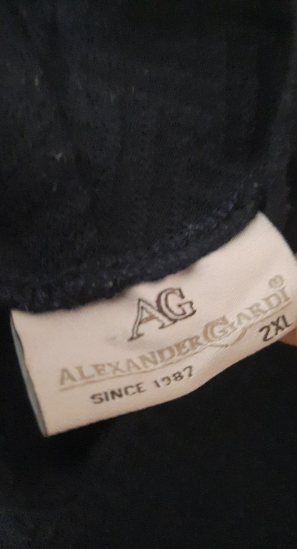 Yüksek yaka kolsuz crop - Görsel 3