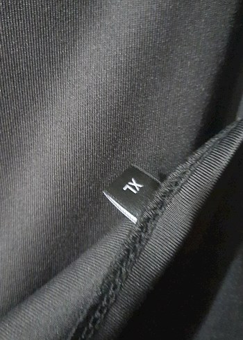 Askılı siyah elbise - Görsel 5