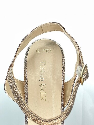 38 Beden çeşitli Renk PreLoved Sandalet %70 İndirimli.