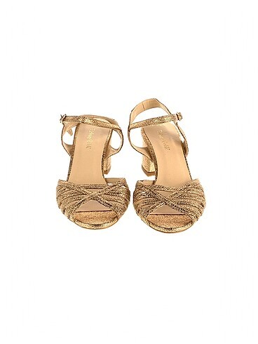 38 Beden PreLoved Sandalet %70 İndirimli.