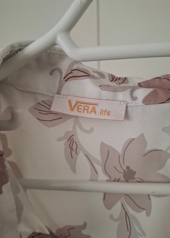 Çiçek Desenli Beyaz Uzun Kollu Gömlek - Görsel 2