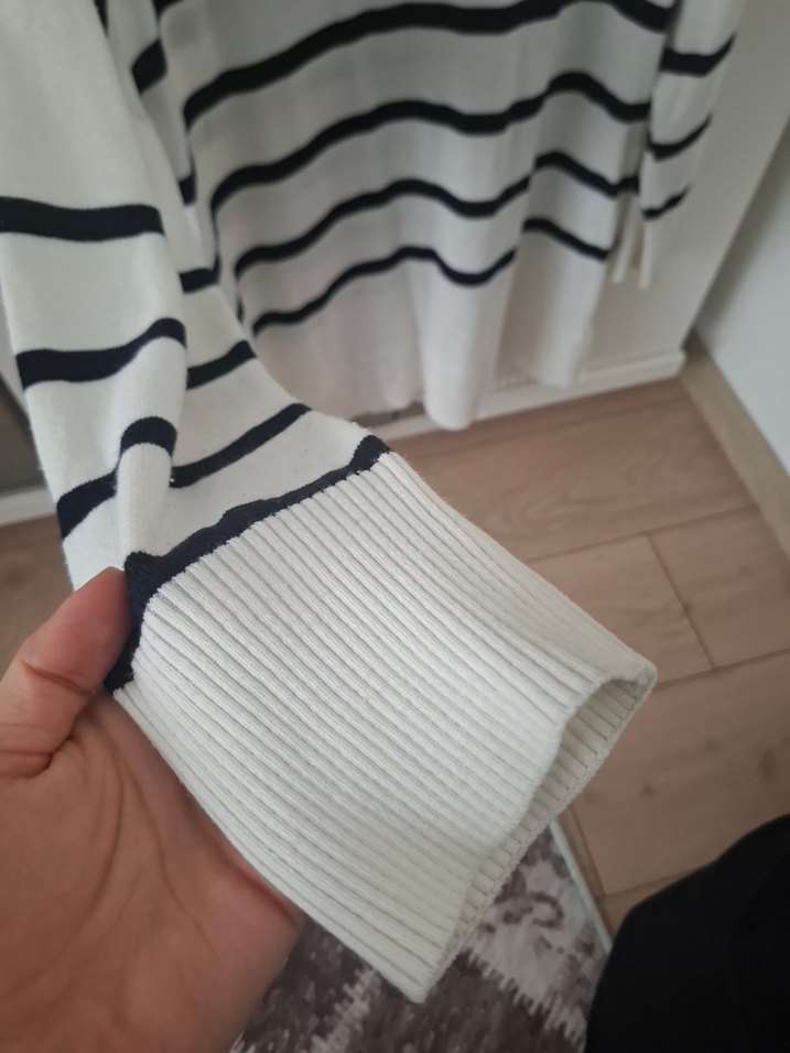 Kadın Beyaz Çizgili Pamuklu Triko Kazak - Görsel 3