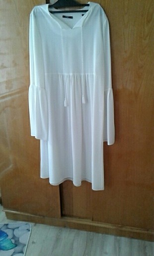 beyaz elbise 