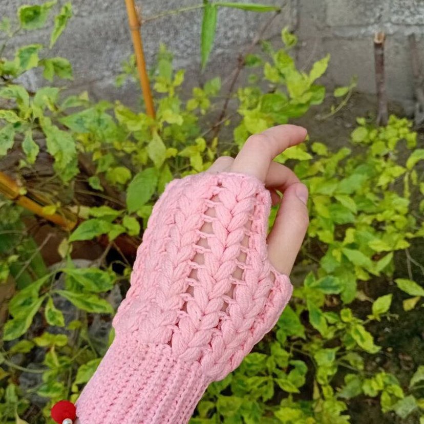 Pembe Örgü Kadın Eldiveni - Görsel 2