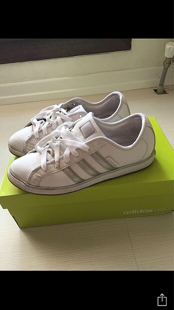 Adidas spor ayakkabı