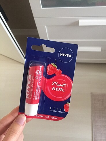 Nivea Dudak Bakım Kremi Lipstick