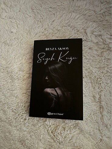 Siyah kuğu beyza aksoy kitap
