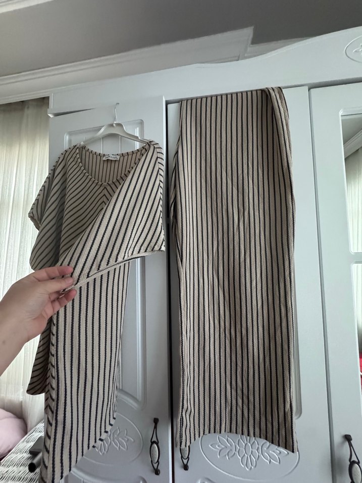 Bej Çizgili Kadın ikili takım - Görsel 4