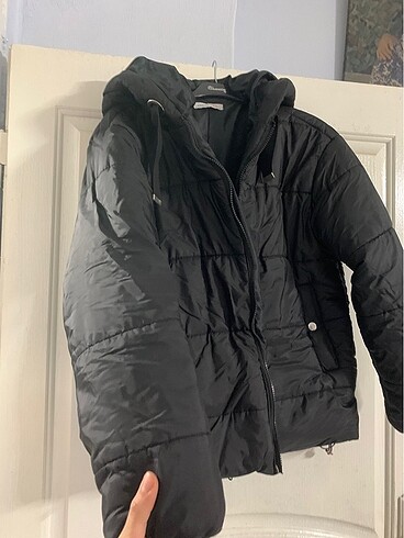 40 Beden siyah Renk Şişme mont